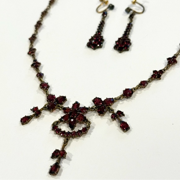 Vintage Red Garnet Bohemian Necklace & Screwback Earrings Set Victorian Revival - Picture 6 of 16